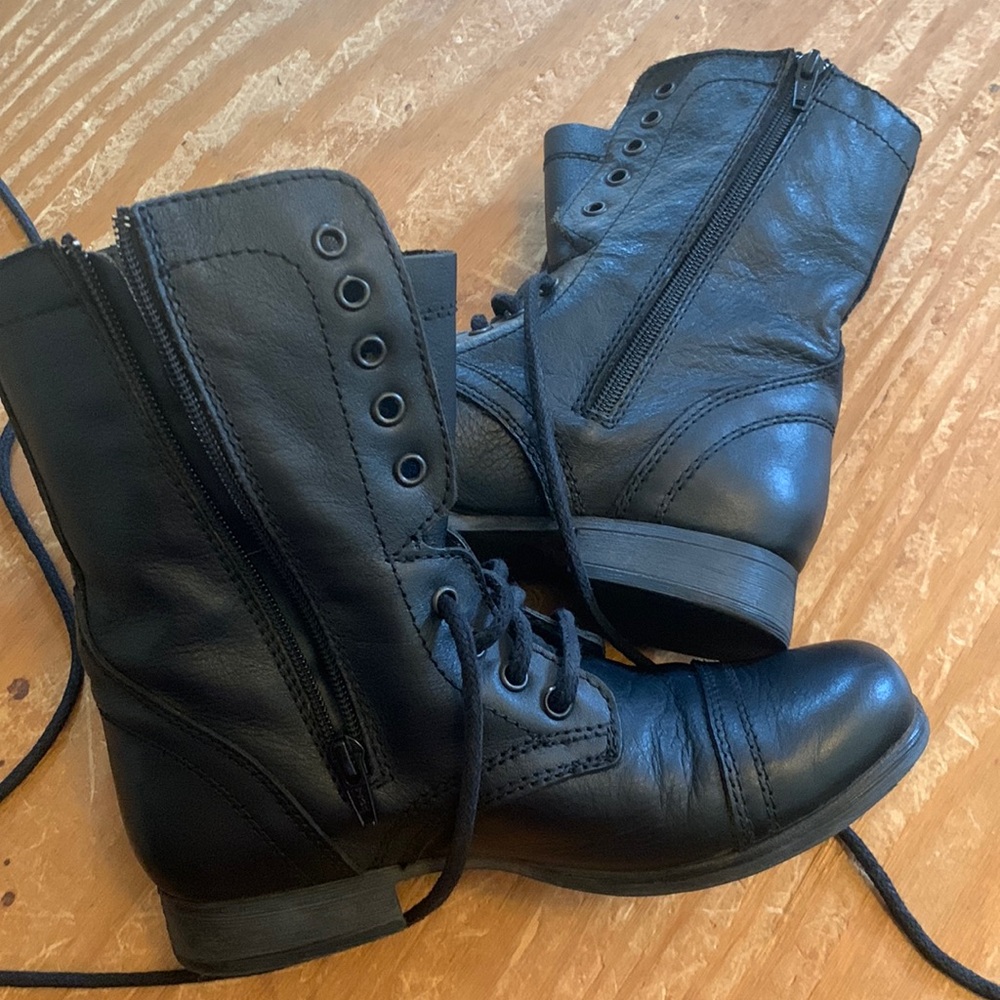 STEVE MADDEN TROOPA COMBAT Boot